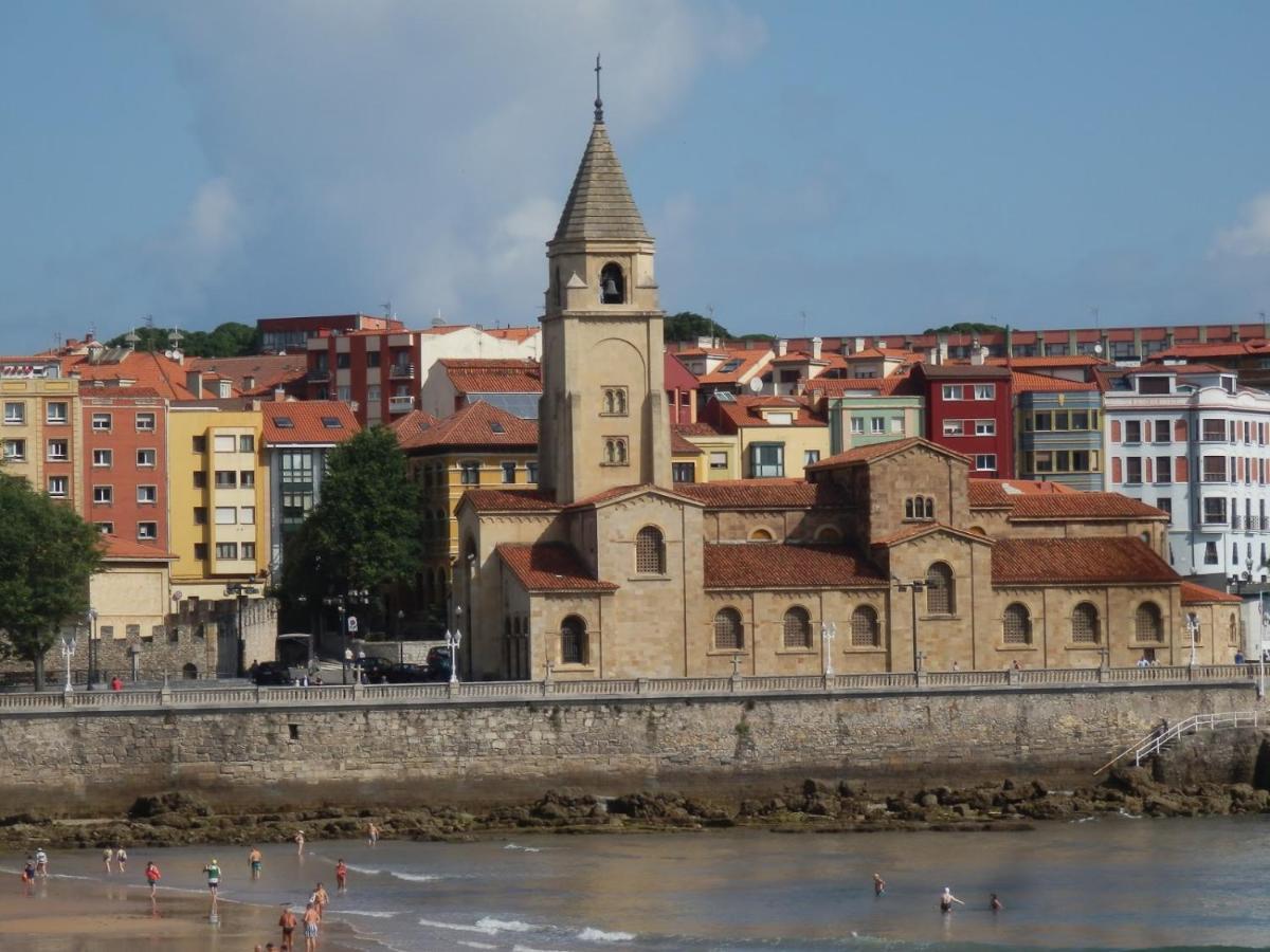 Atico En Cimadevilla Mirando Al Mar Gijón Exterior foto